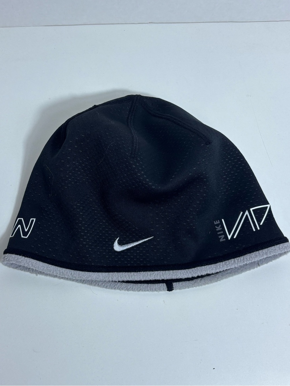Nike Rzn Beanie Hat One Size Black Gray